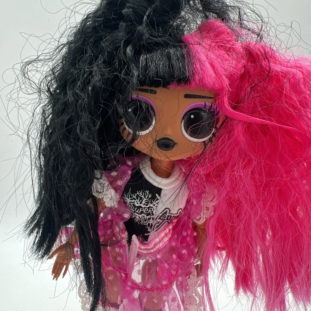 LOL Surprise OMG Remix‎ Super Sonix Rock Metal Doll Pink Black Hair 9